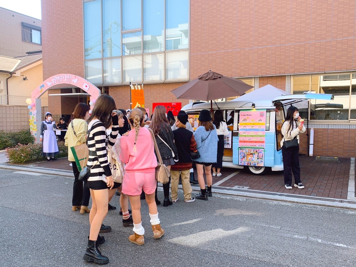 「かおり祭」堺女子短期大学学園祭にクレープのキッチンカーで出店